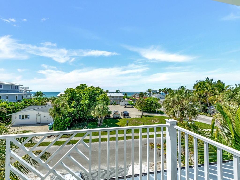 Balcony - Bay Views