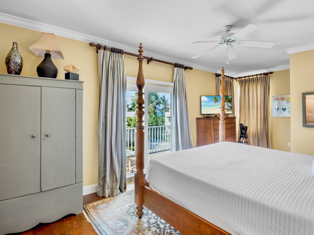 Primary Bedroom, King