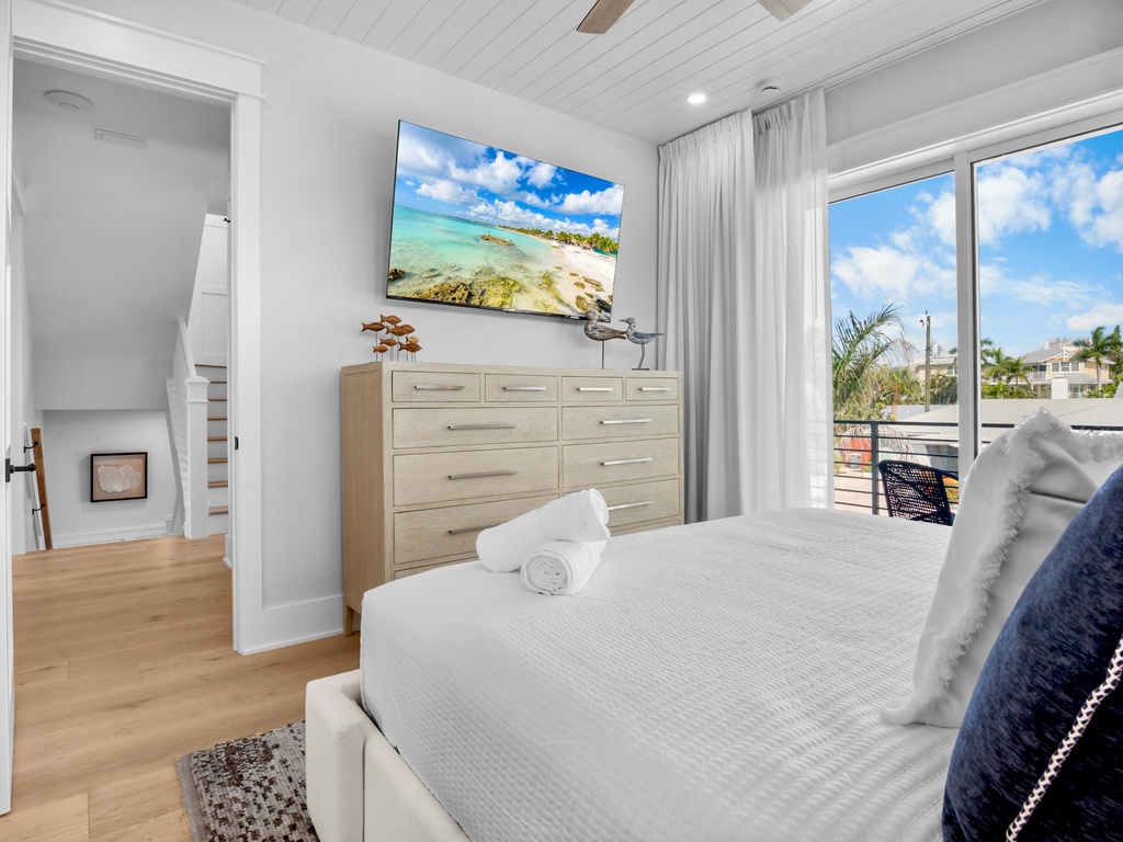 Primary Bedroom, King bed
