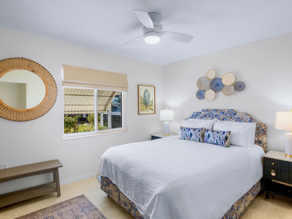 Second Bedroom - Queen