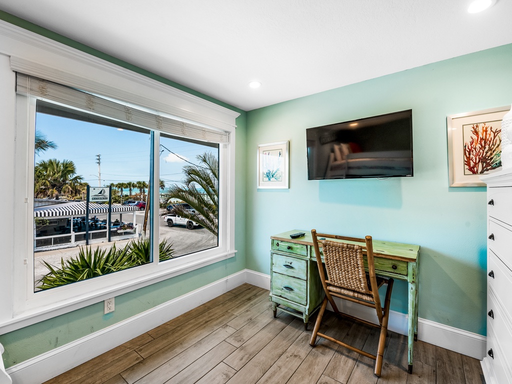 Third Bedroom, Twin/Full Bunk