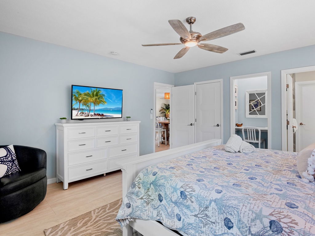 Primary Bedroom - King