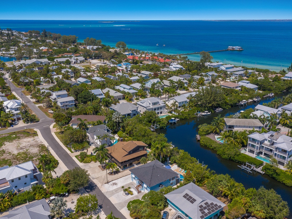 Acquaviva - Anna Maria Island Accommodations