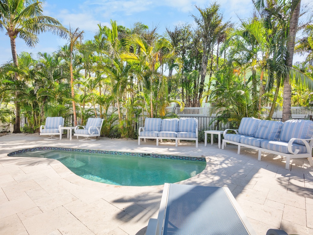 Private Pool with ocean breeze