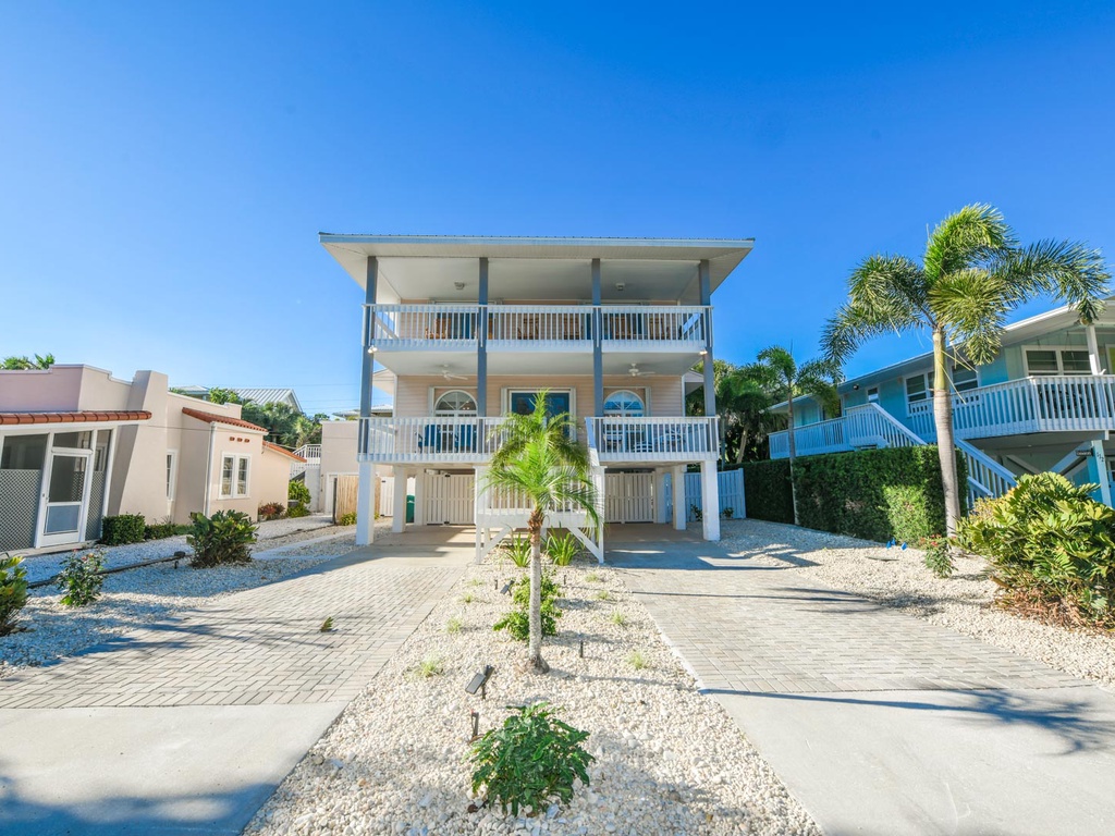 The Deckhouse - AMI Locals