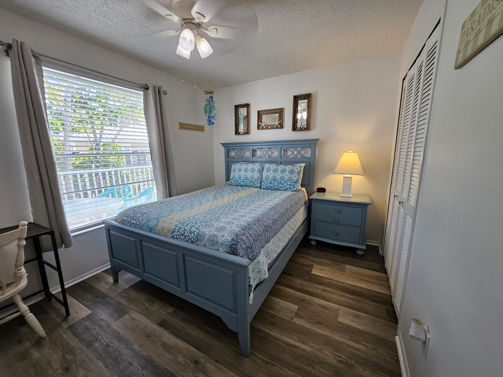 Second Bedroom - Queen