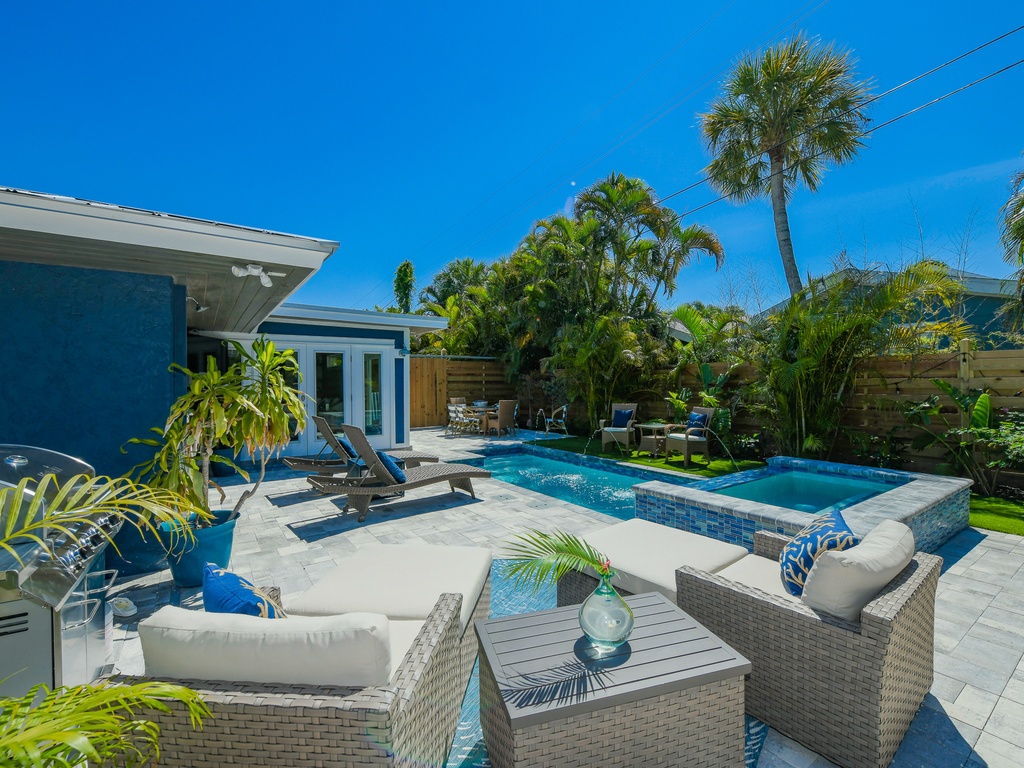Sunlit Backyard Pool Spot