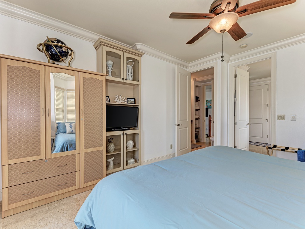Primary Bedroom - King