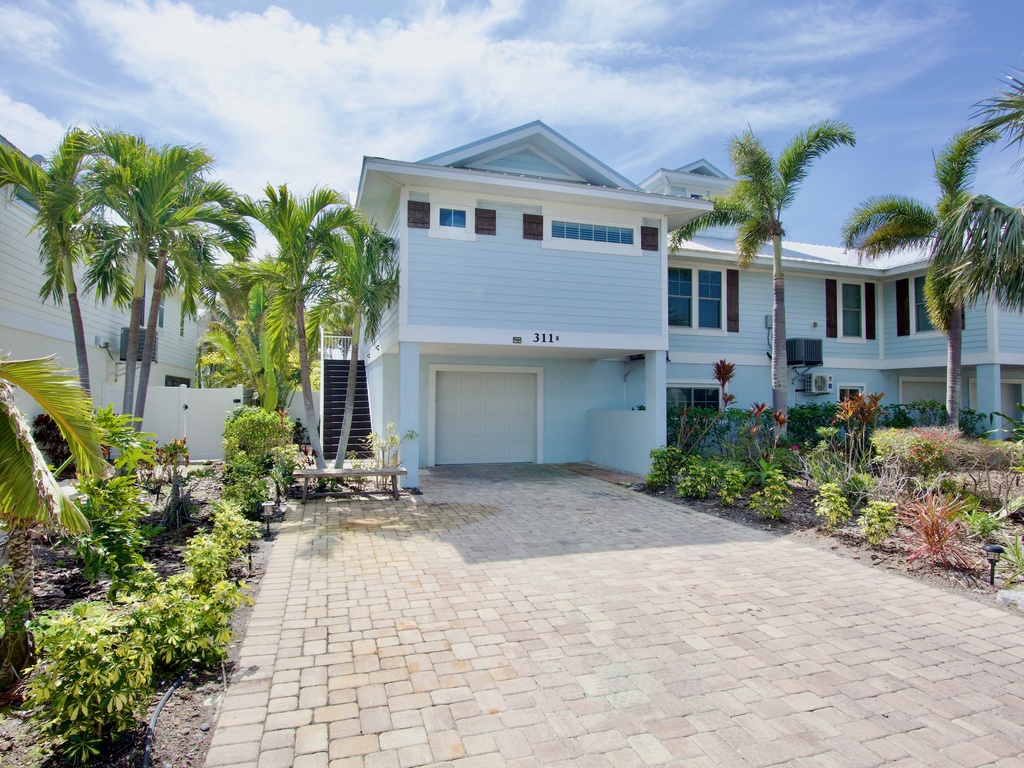 Ocean Breeze by Anna Maria Vacations