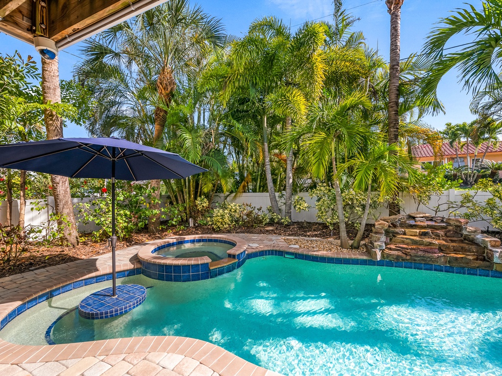 Private Pool and Spa