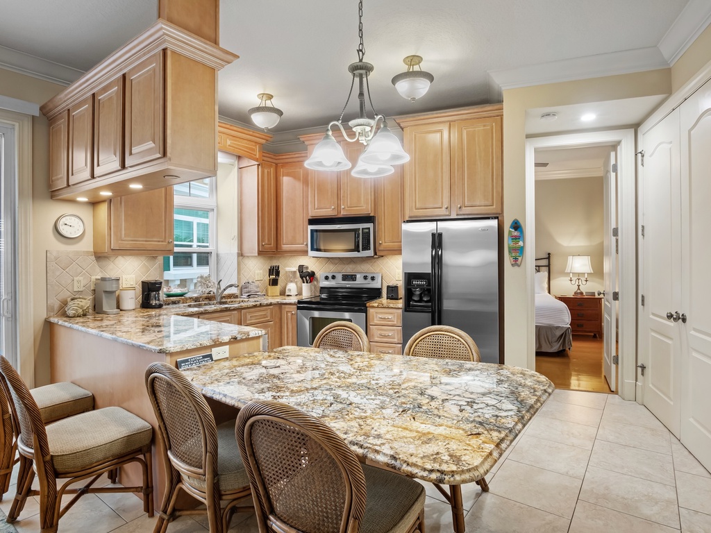 Kitchen, Dining Area