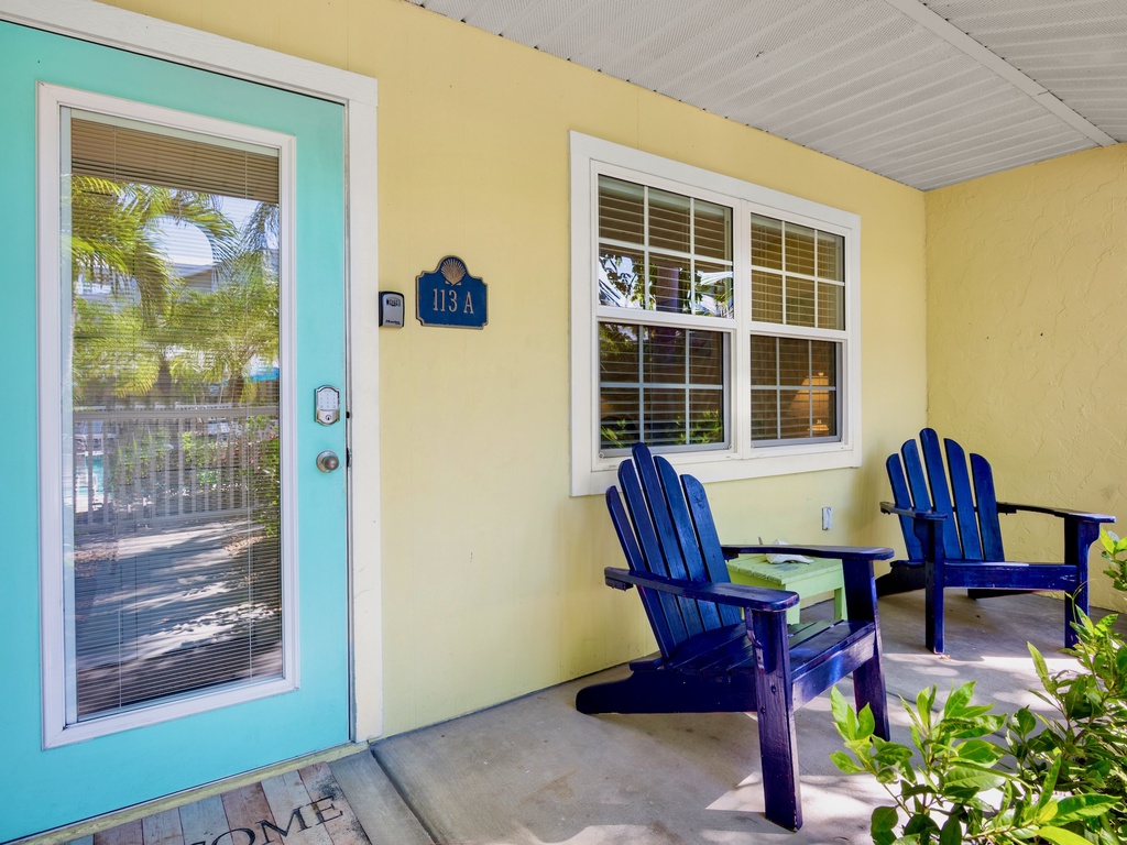 Front Entrace - Seating