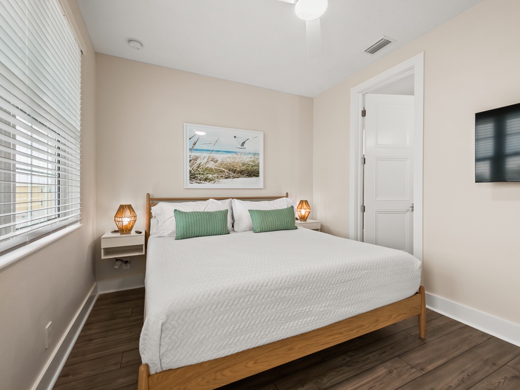 Second Bedroom - King