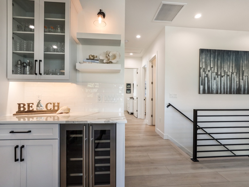 Kitchen - Beverage Fride