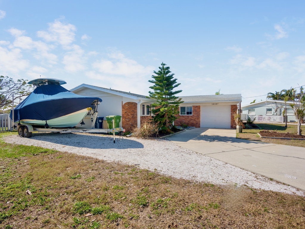 Edgewater by AMI Locals