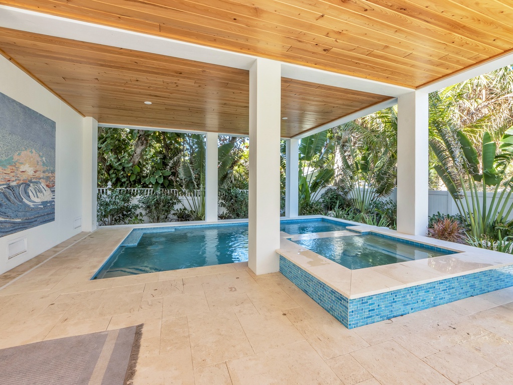 Private Pool and Spa