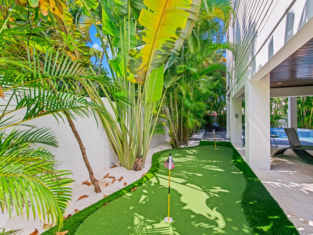 Private Putting Green