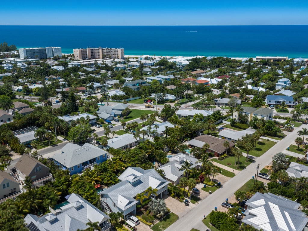 Ideally Positioned Coastal Property
