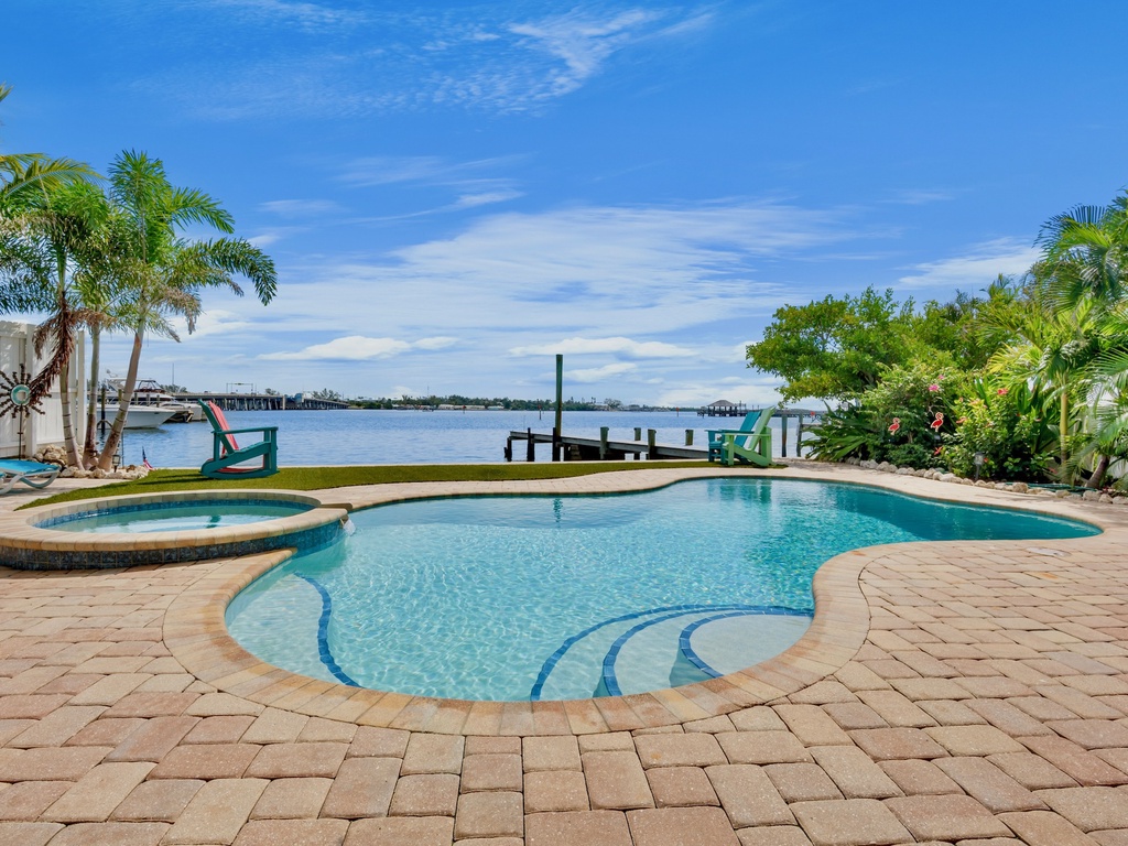 Private Pool and Spa
