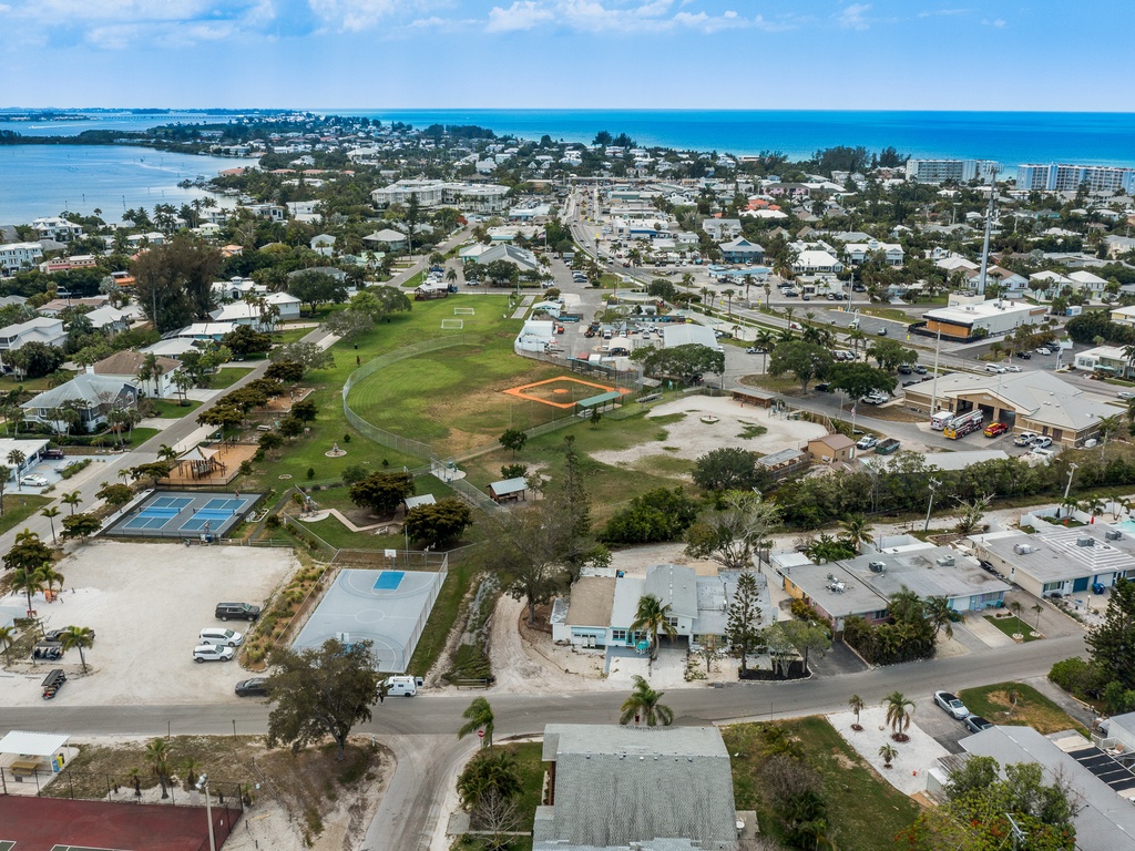 A Lil' Nauti by Anna Maria Vacations