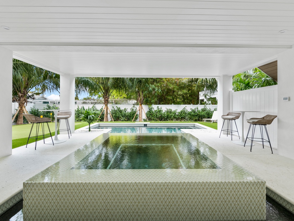 Private Pool and Spa