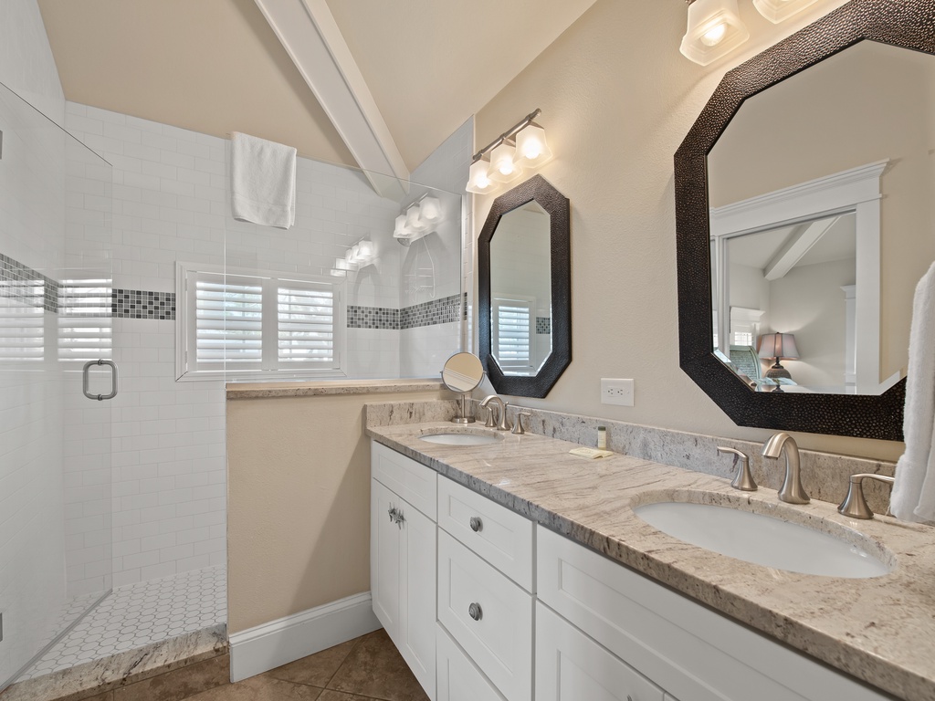 Primary En-Suite
