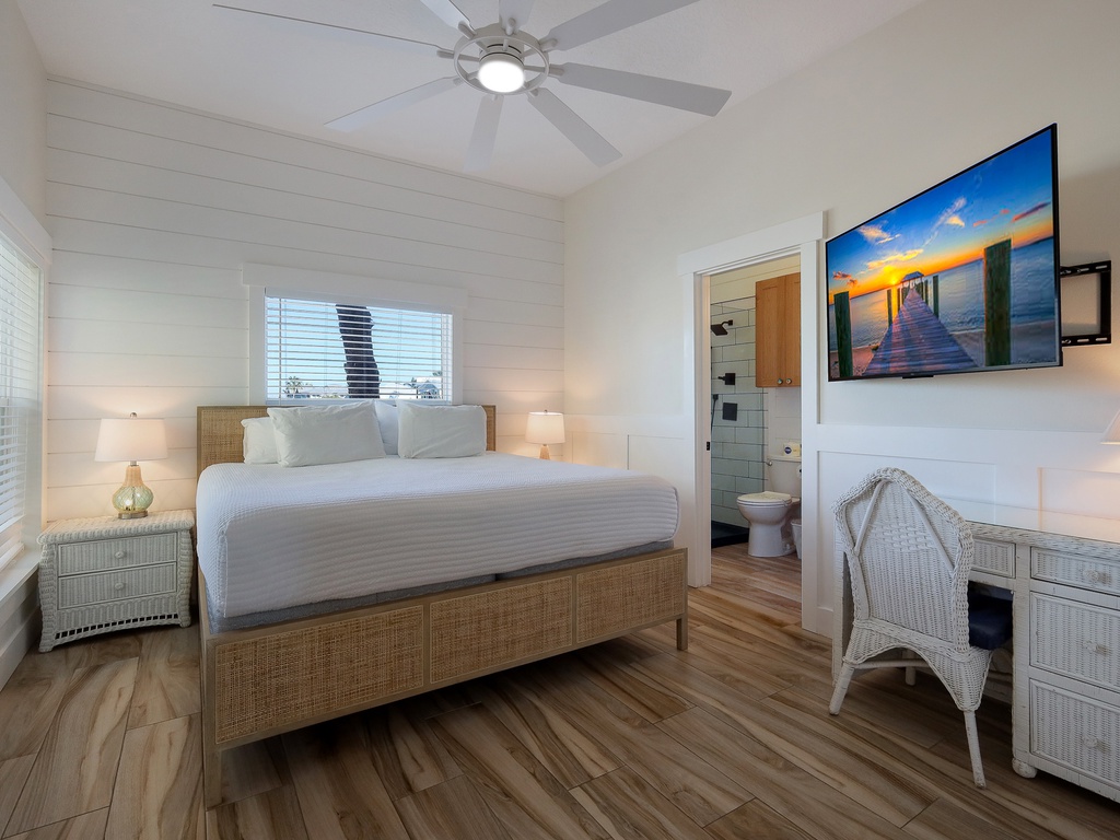 Primary Bedroom - King