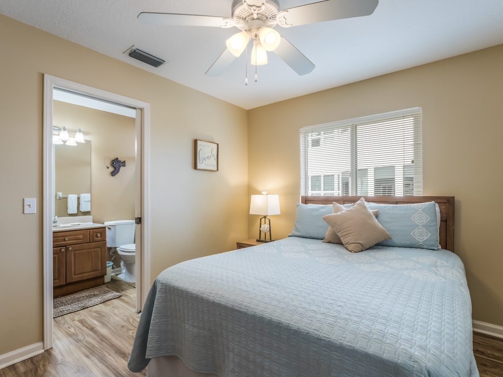 Second Bedroom - Queen Bed and Shared Bathroom Access