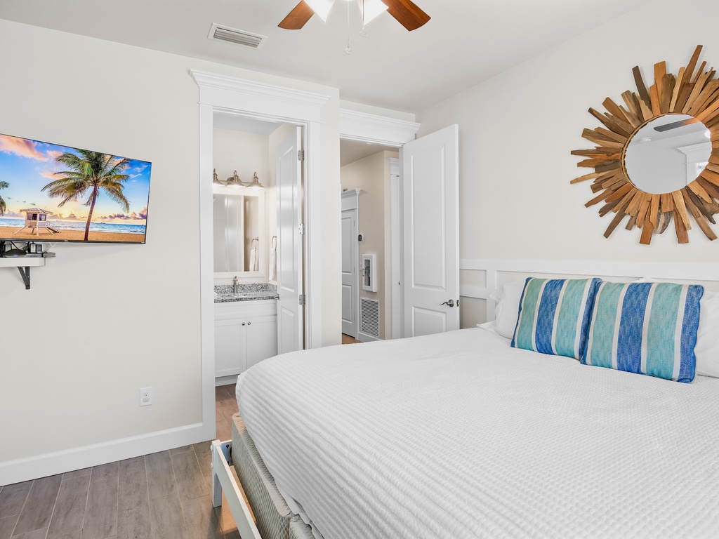 Second Bedroom - King