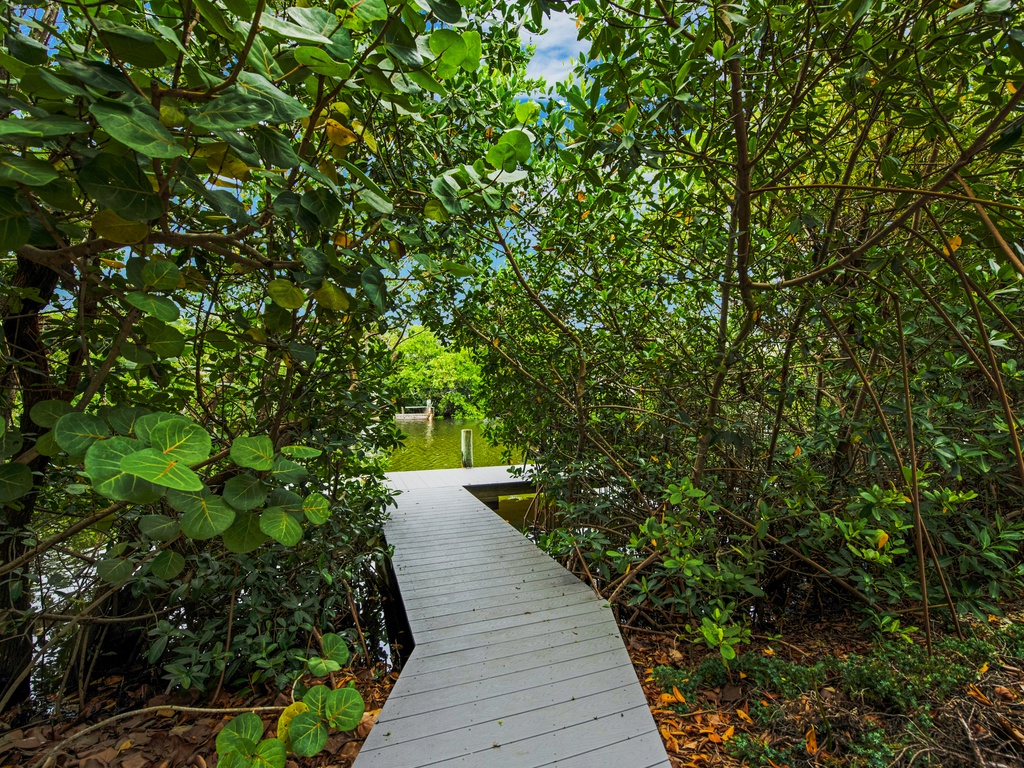 Private Amenity-Private Dock