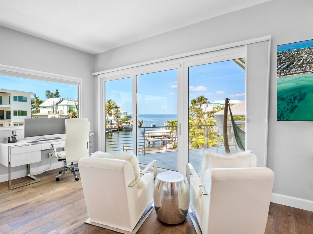 Primary Bedroom, Seating with a View