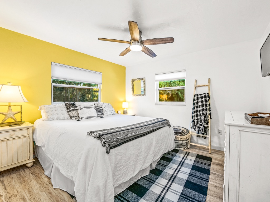 Second Bedroom - King