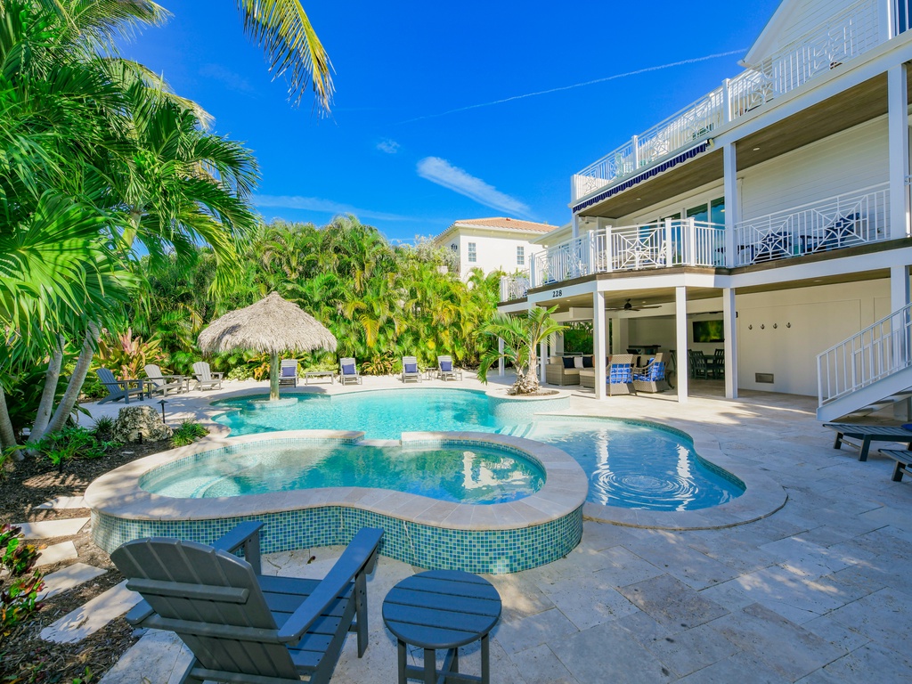 Serenity Beach - AMI Locals