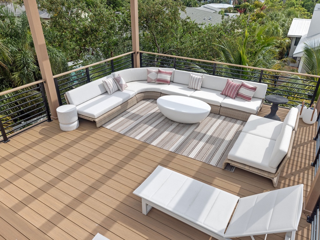 Balcony, Lounge Area