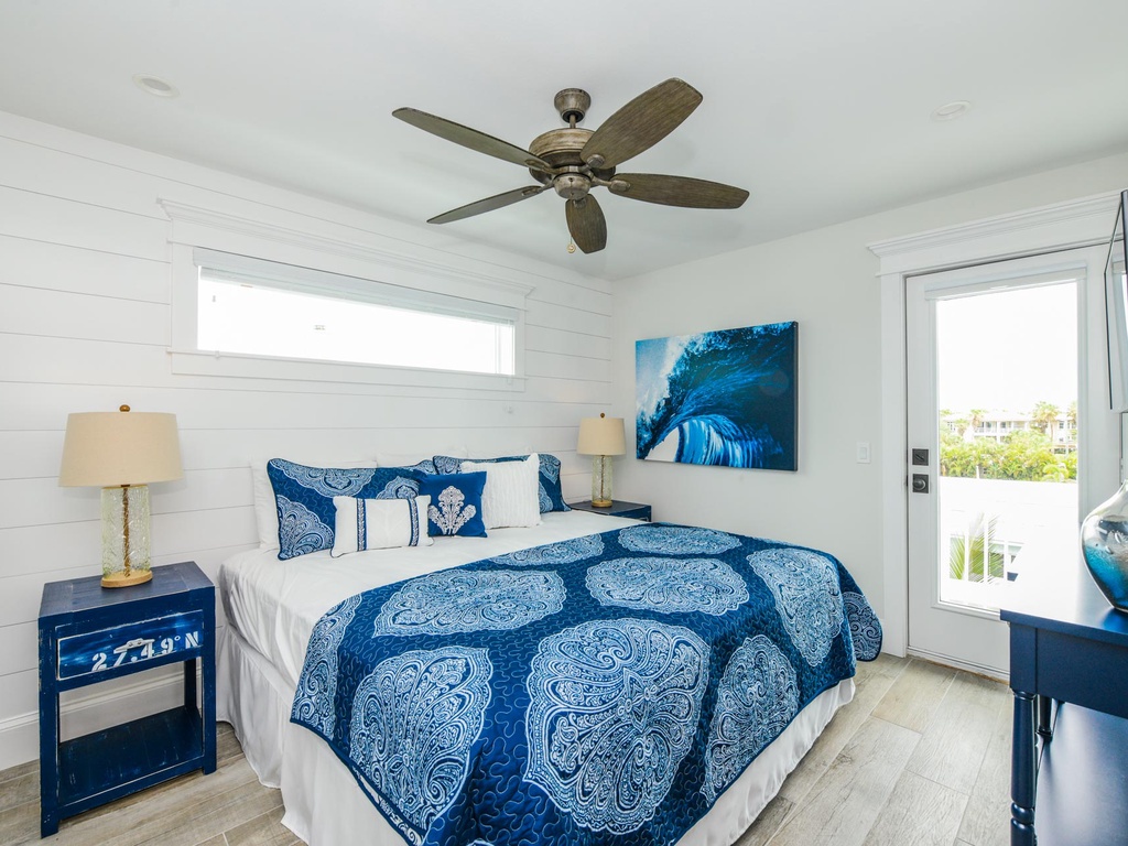 Bedroom, King - Third Floor