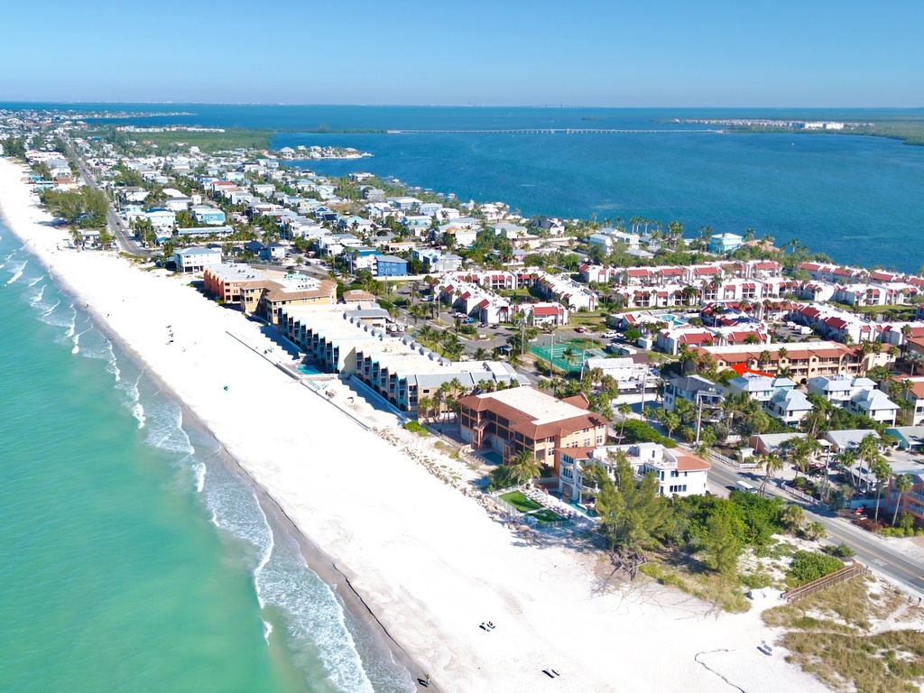 Perfect location near the ocean