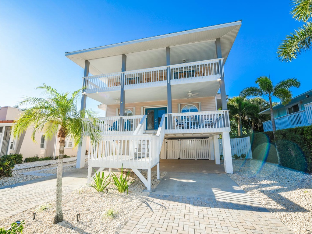 The Deckhouse - AMI Locals