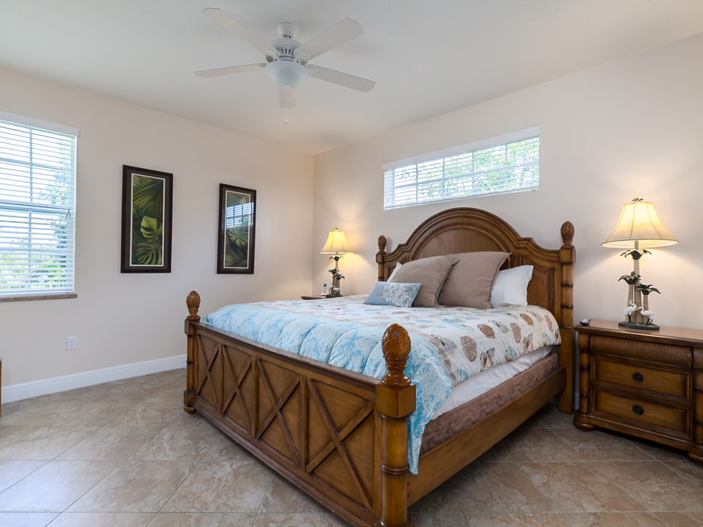 Sixth Bedroom, King bed