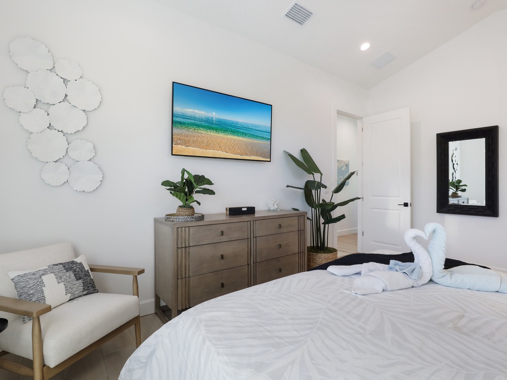 Primary Bedroom - King