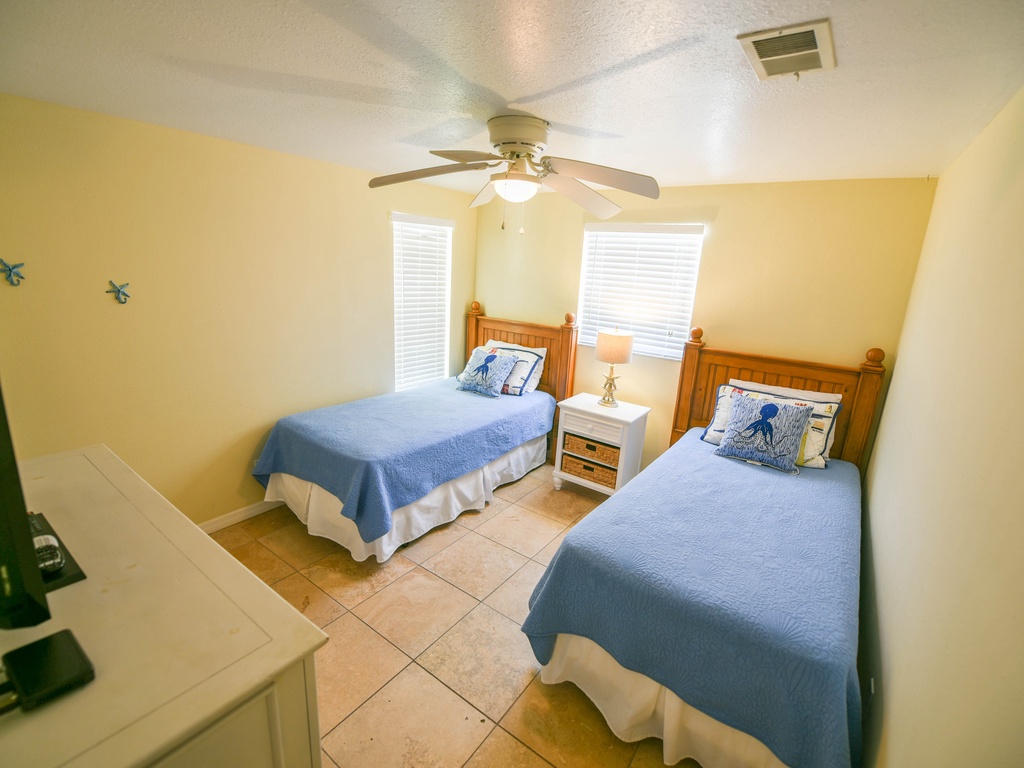 Bedroom with Two Twin Beds
