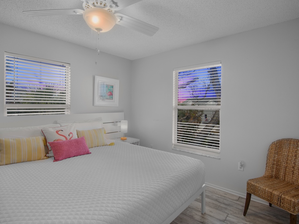 Second Bedroom, King