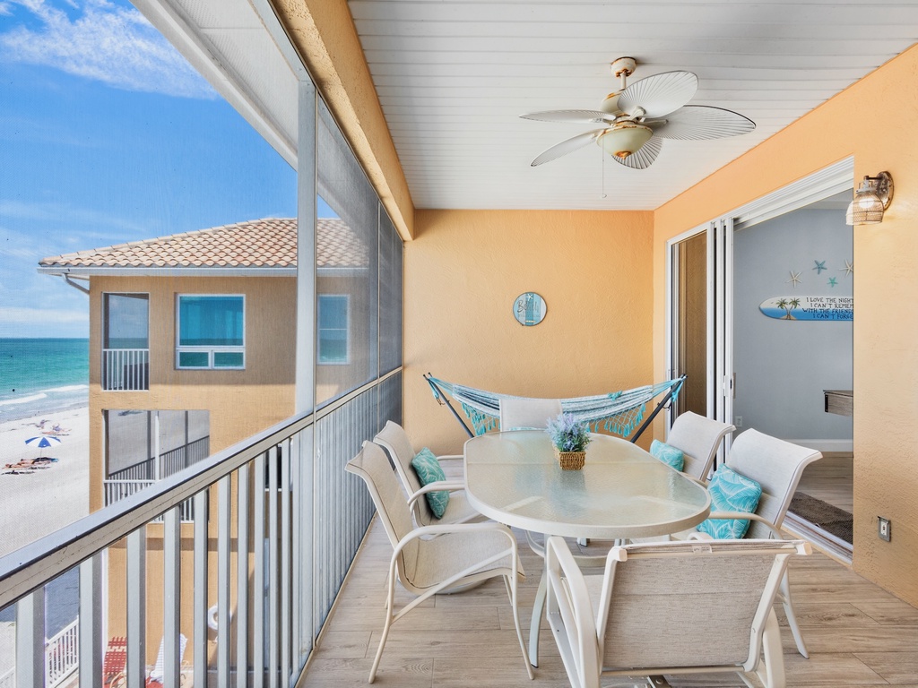 Balcony, Dining Area
