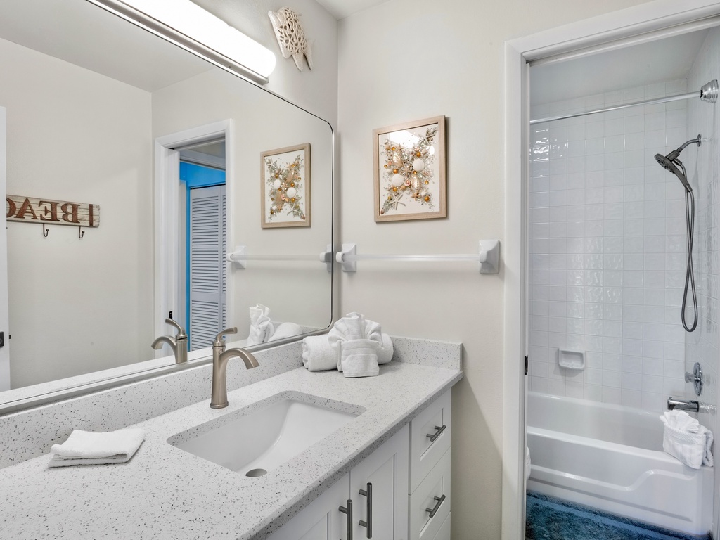 Second Bedroom, Ensuite Bathroom