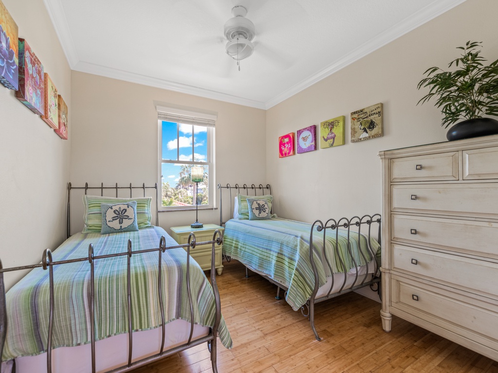 Seventh Bedroom - Two Twins