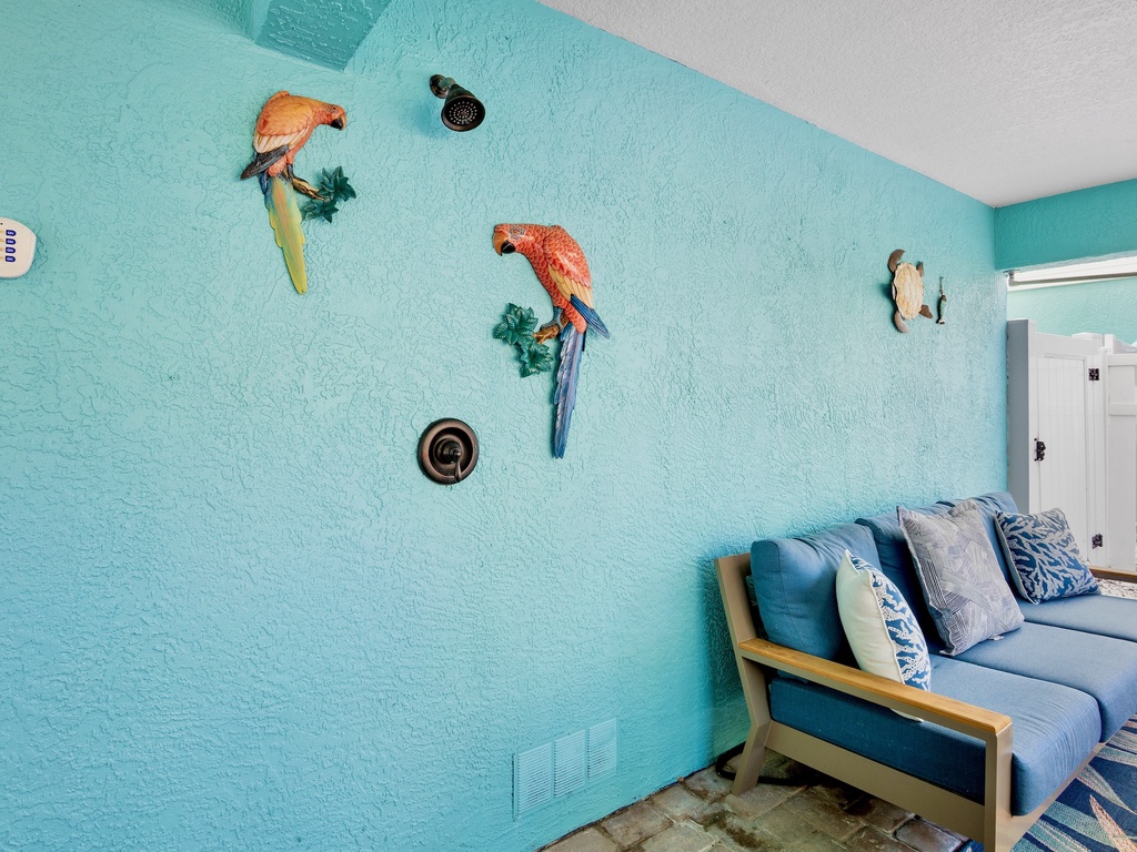 Relaxing outdoor lounge space