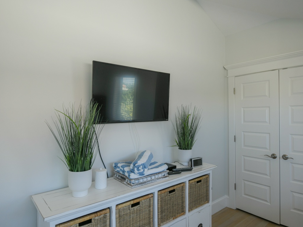 Serenity Beach - AMI Locals