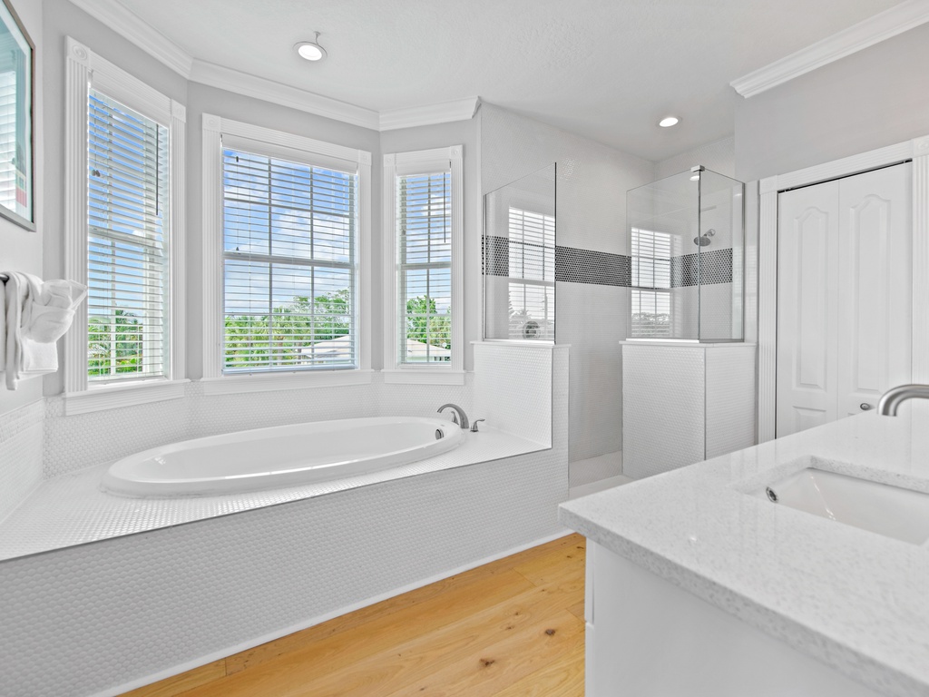 Primary Bathroom, Ensuite