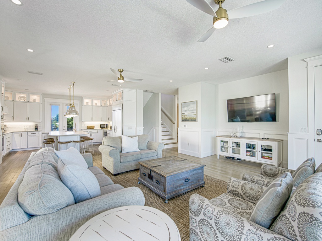 Serenity Beach - AMI Locals