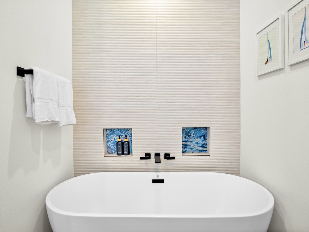 Primary Bathroom, Ensuite