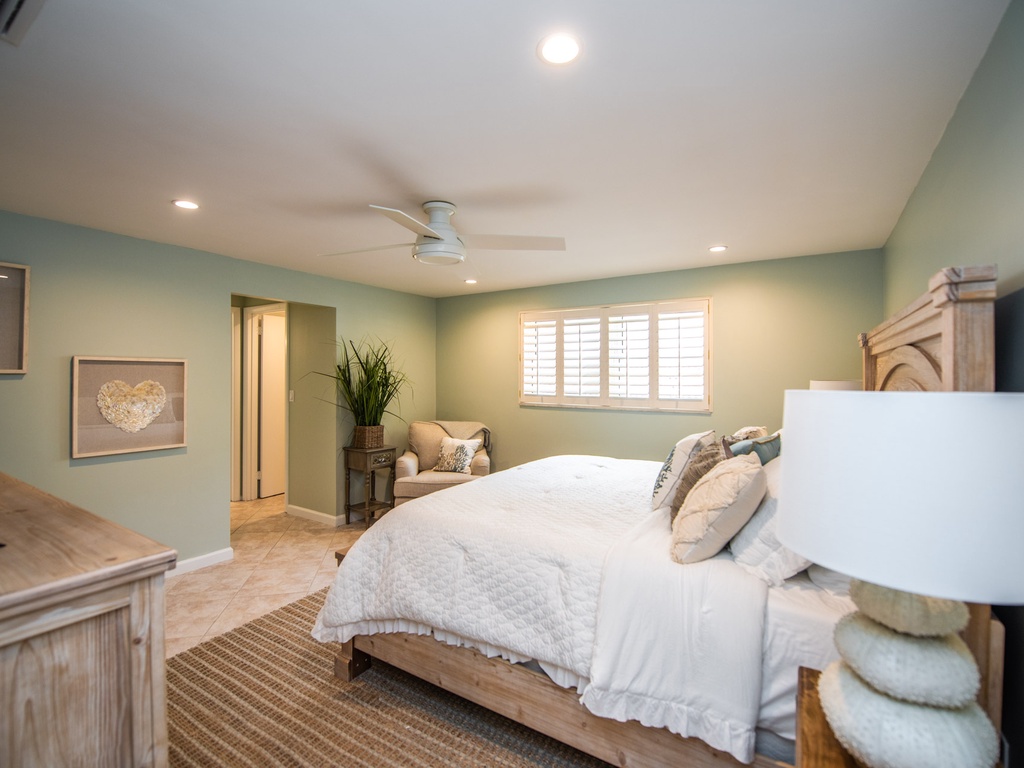 Primary Bedroom, King